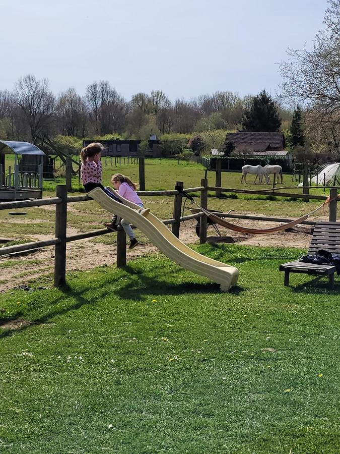 Hotel Slapen Tussen De Ezels In De Yurt Aarschot Zewnętrze zdjęcie