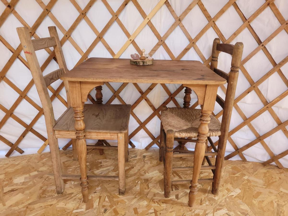 Hotel Slapen Tussen De Ezels In De Yurt Aarschot Zewnętrze zdjęcie